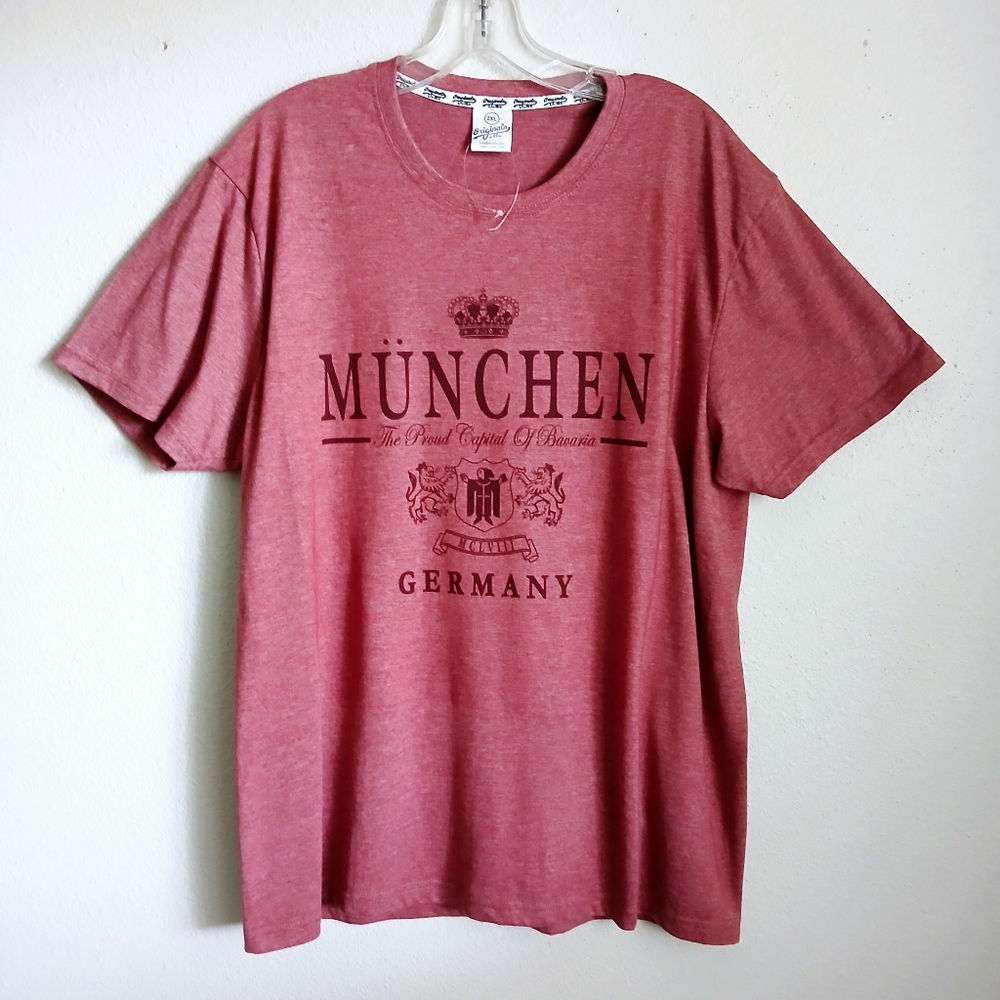 Red Short Sleeve München Graphic Tee